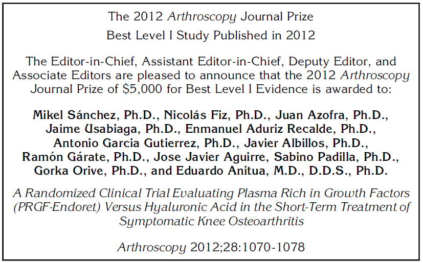 Mikel Sánchez recibe el premio a la mejor publicación del 2012 en la revista Arthroscopy